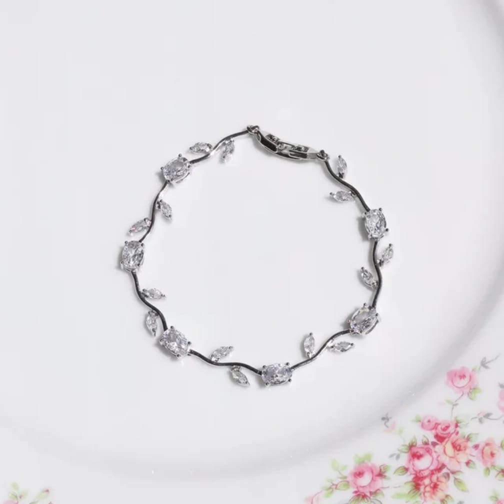 Graceful Tulip Crystal Bracelet for Women – Silver Finish Floral Bracelet
