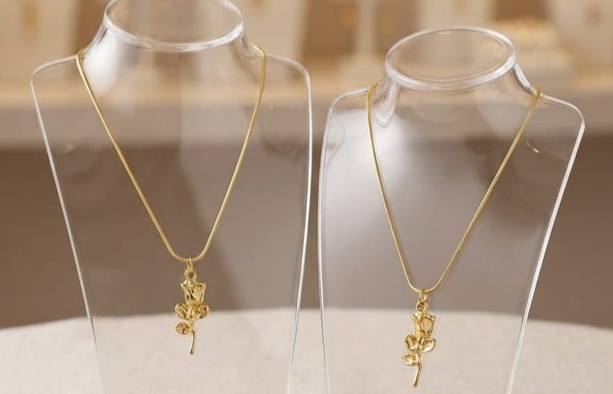 Premium Gold Plated Stainless Steel Rose Flower Pendant Necklace – Jewelry Box Included